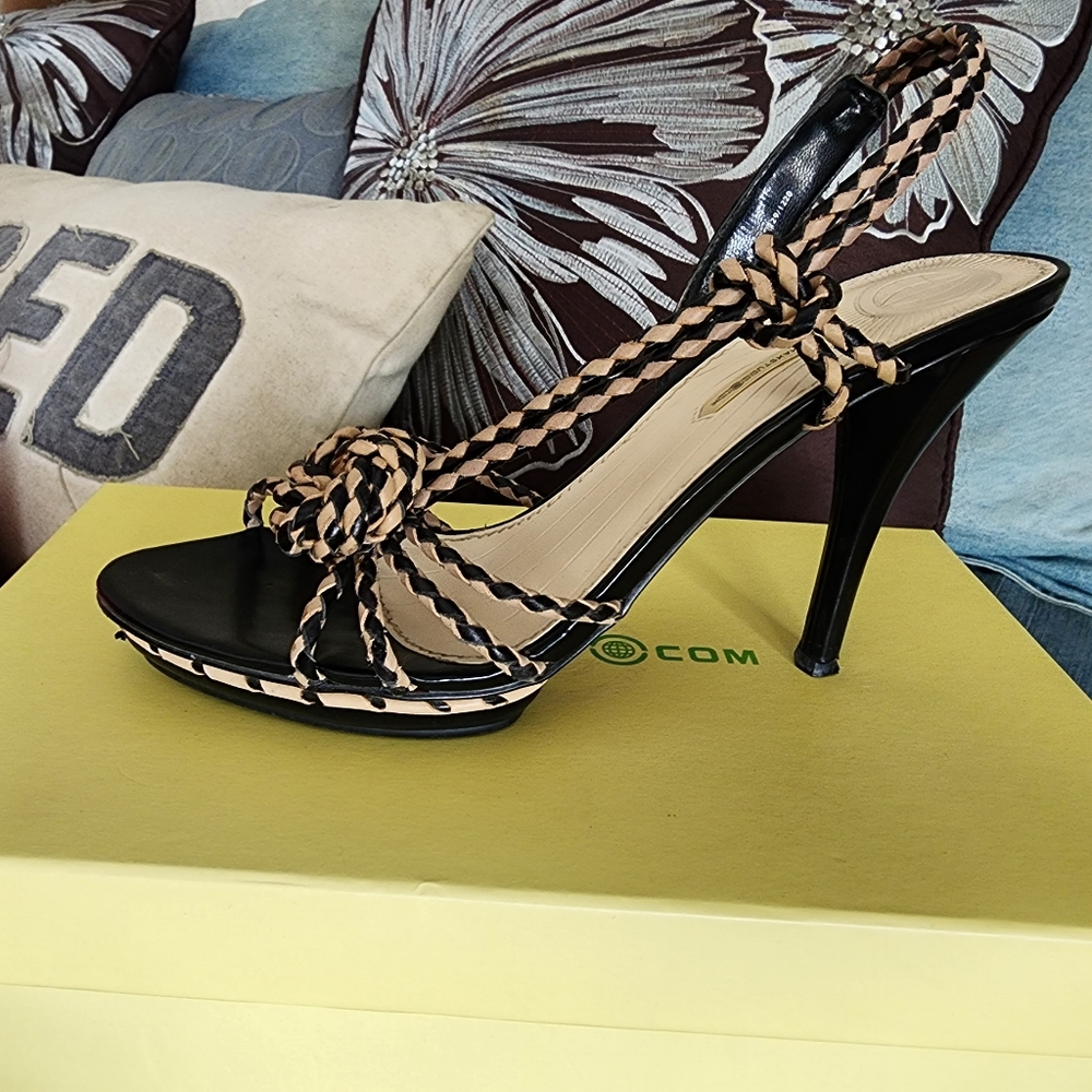 Womens Max Studio Shoes